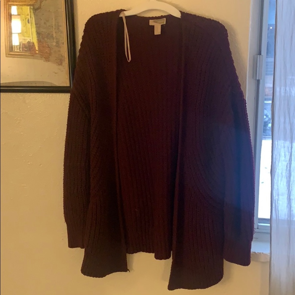 Dark red medium knit cardigan